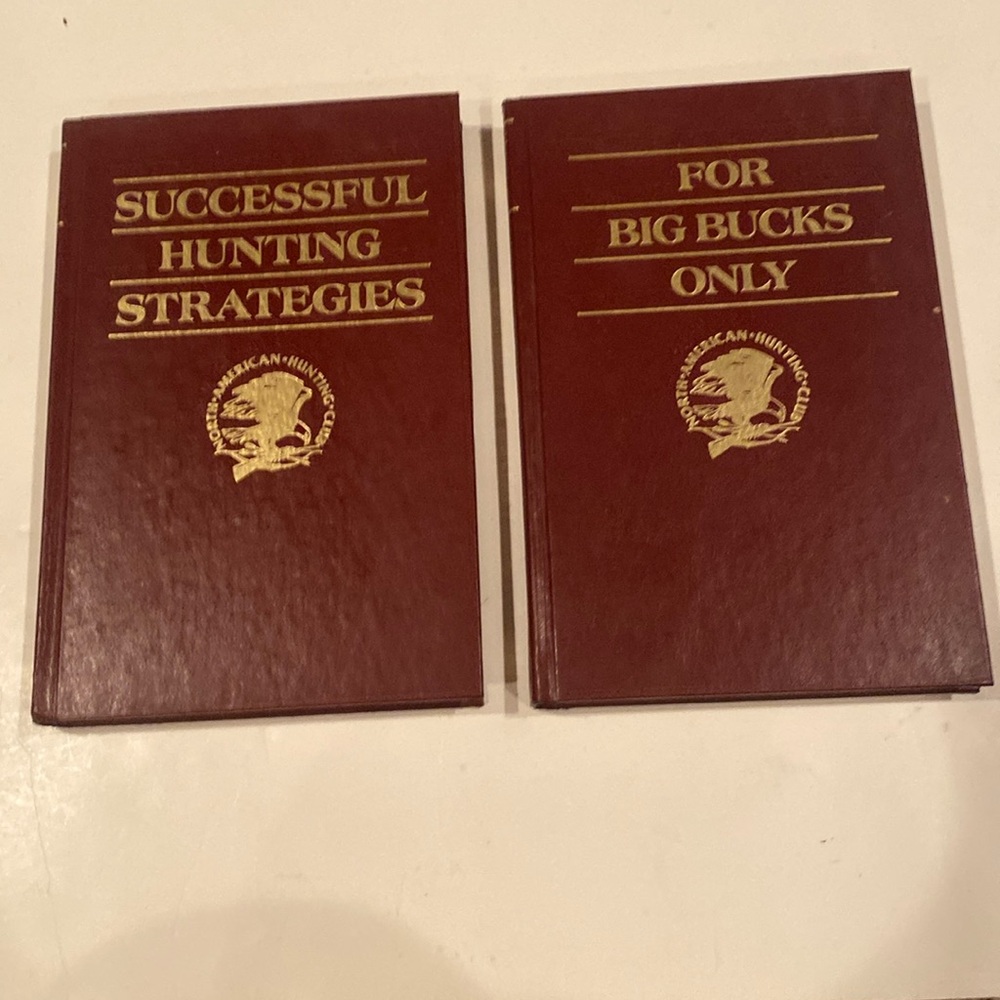 Set of 2 Books for the Hunter